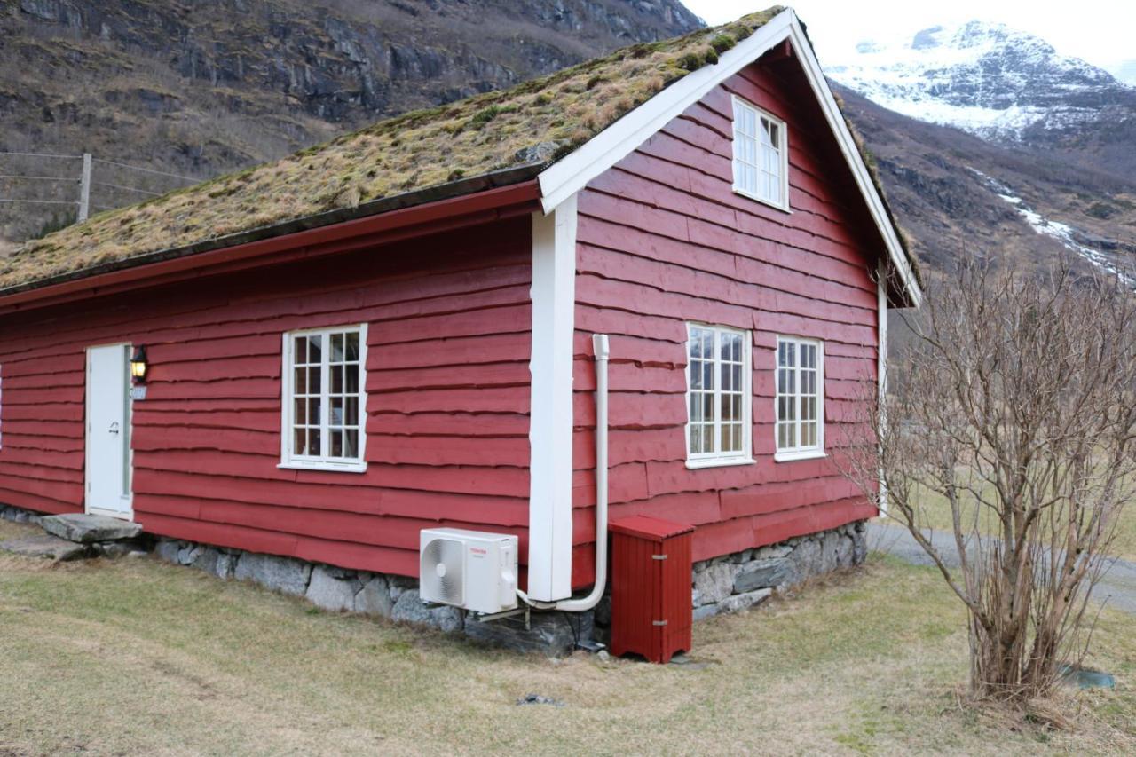 Trollbu Aabrekk Gard Villa Briksdalsbre Exterior photo