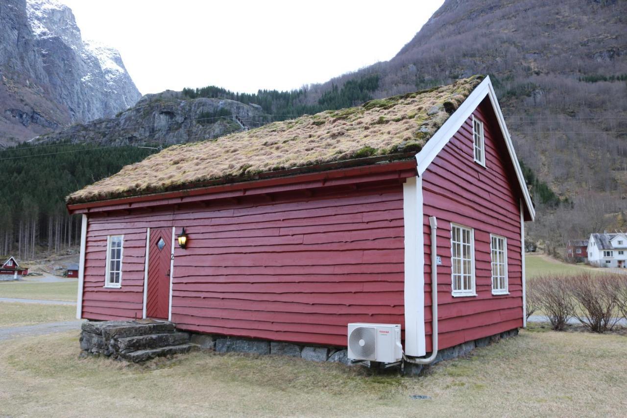 Trollbu Aabrekk Gard Villa Briksdalsbre Exterior photo