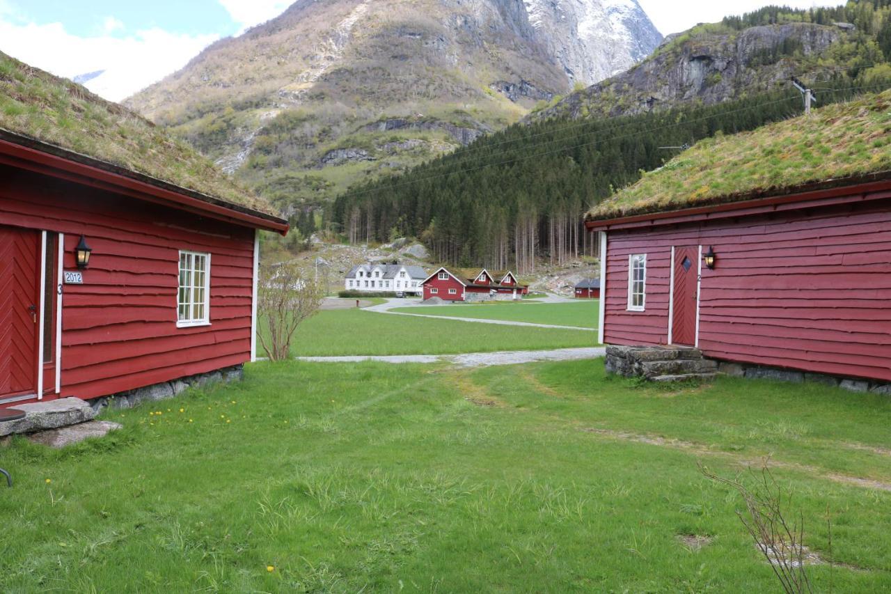 Trollbu Aabrekk Gard Villa Briksdalsbre Exterior photo